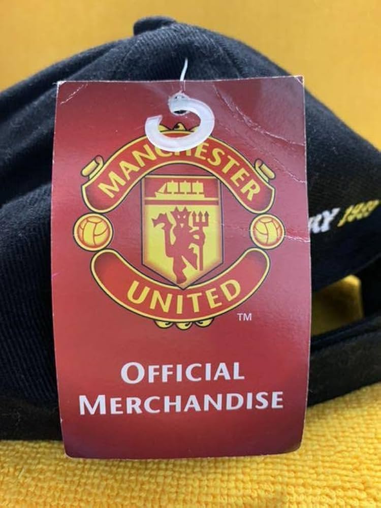 '99Man U三冠記念キャップ 公認商品 希少 未使用品タグ付き 99Man U三冠記念キャップ 公認商品 希少 未使用品タグ付き